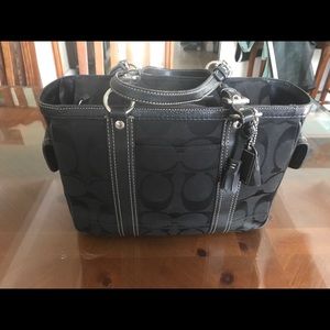 Coach Black Purse with logo